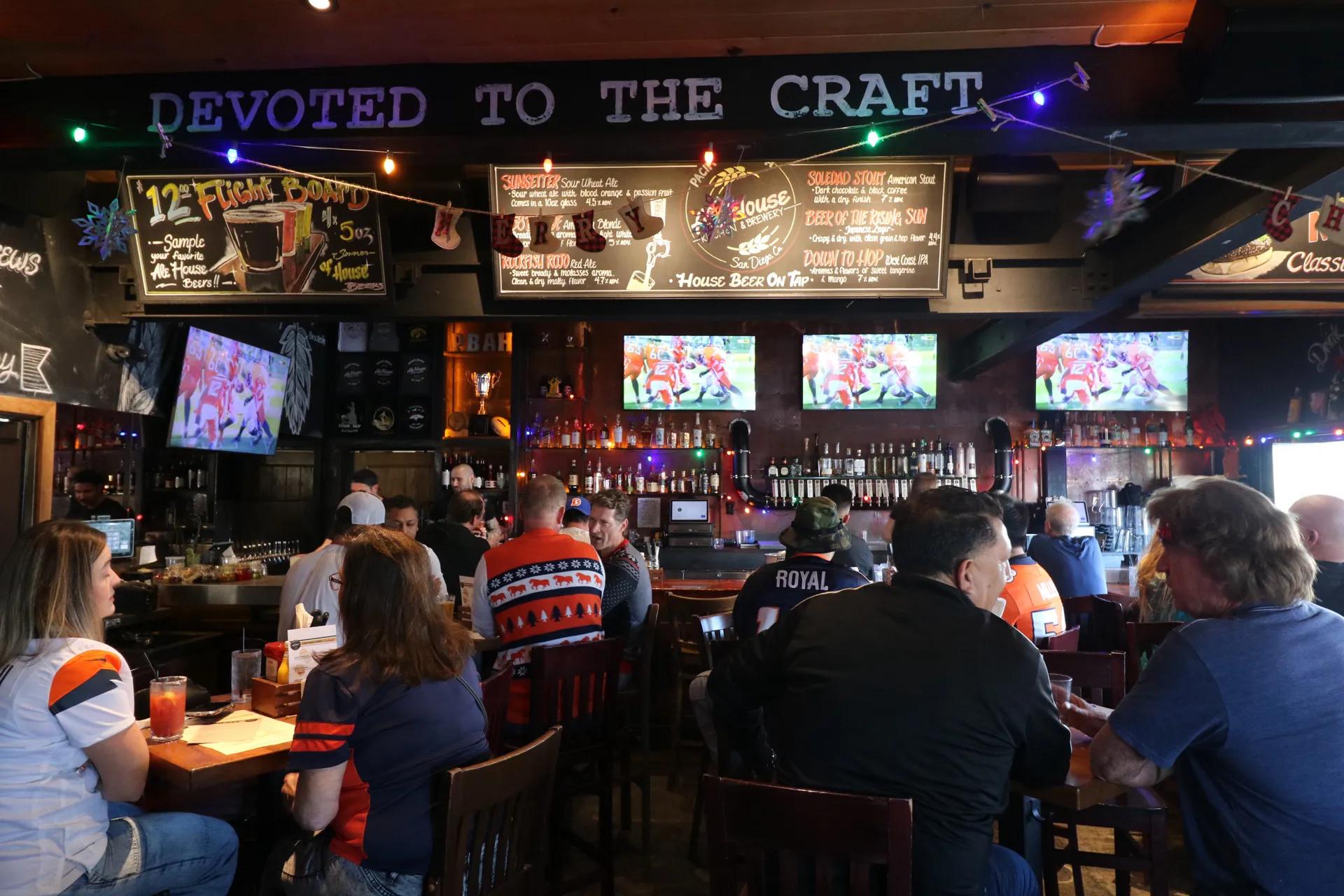 Story Idea submission of Game day at the bar at PB Alehouse Pacific Beach