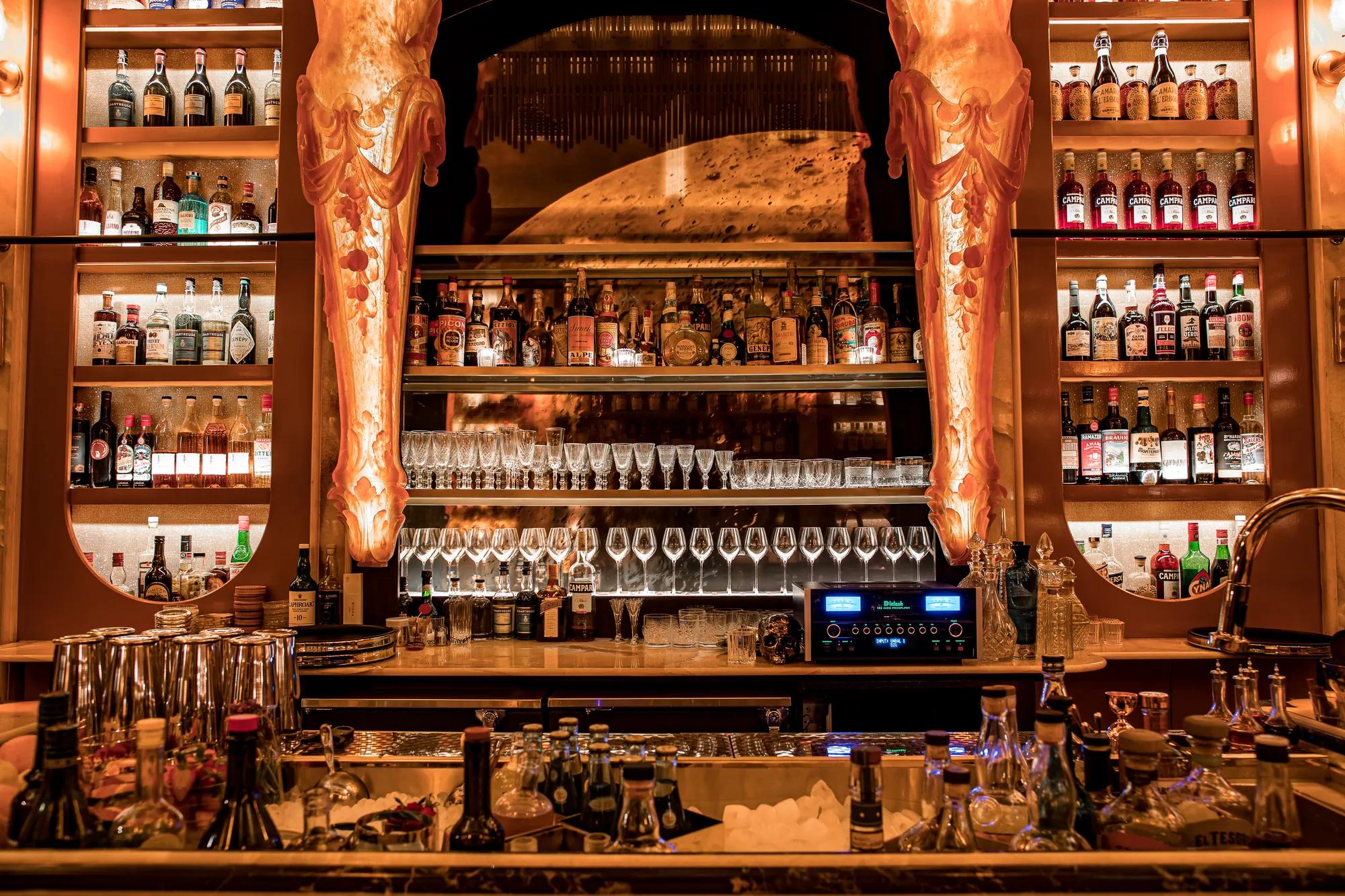 Story Idea submission of Young Blood Bar at San Diego